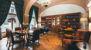Hotel Julian - Image 2