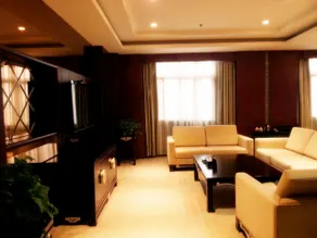 Wine Country Hotel - Image 2