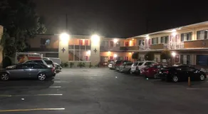 Whittier Travel Inn - Image 4