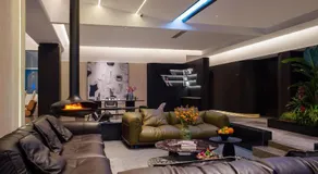 Zhangjiajie Forest Oxygen Bar Resort Hotel - New Hotel in 2026 Large& Buffet Breakfast&Gym&Near East Gate &Free Laundry Service & Mini Bar &Coffee and Travel Guide Explanation of Tour Plan reserve English Butler - Image 4