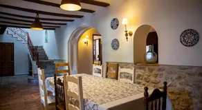 CASA NICOLE Naturaleza, Montañas y Piscina Privada en Alicante - Image 4