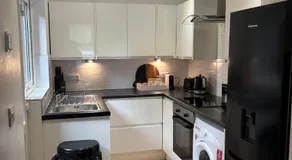 Beautiful 2 bedroom entire home - Image 3