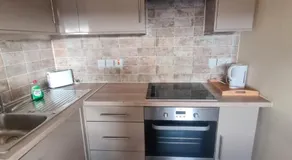 Tyneside 2 beds - Image 4