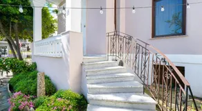 Acropolis Hotel - Image 3