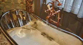 The Kings Arms Pub & Boutique Rooms - Image 5
