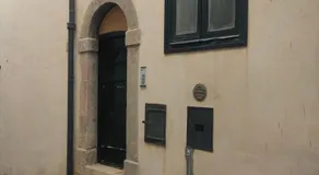 A P E house - Image 5