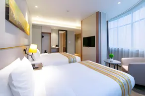Home Inn Plus Ningbo Laowaitan Tianyi Square - Image 2