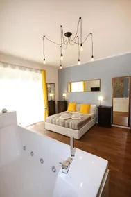 Unique luxury apartment and rooms - Image 2