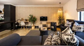Fever Tree Guesthouse - Image 3