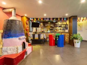 Comma Travel Hotel Inn Avator Mountin-National ParkEast Gate & FREE pick-up and drop-off & FREE Breakfast and Dinne & Free Chinese Tea & Book tickets in advance & Meeting Friends & COFFEE & BEER & Laundry & Party - Image 5