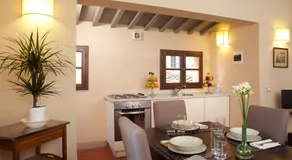 My Boutique Home in Florence - Image 2