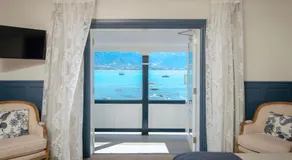The Pier Hotel - Image 2