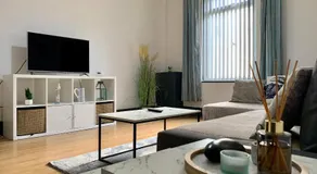 Cheerful - 3 Bed - Serviced Accommodation - In Heart of Northumberland - Sleeps 6 - Image 2