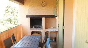 Proche Sanary et plage, grand appartement lumineux dans villa privée, 3 CH avec terrasse et jardin , climatisé SIX FOURS LES PLAGES 300m de la mer - Image 2
