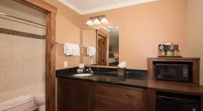 The Maxwell Inn - Image 4