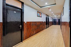 Collection O Noida Saffron - Image 3