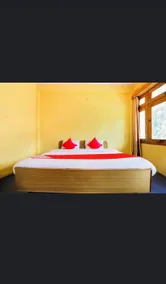 OYO Shiva Power Hotel & Cafe - Image 2