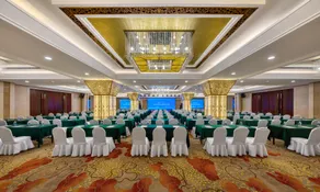 Golden Sea View Hotel Haikou - Image 5