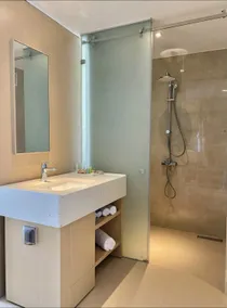 Arenaa Seaview Cam Ranh Beach Resort Nha Trang Best Location Near The Airport - Image 2