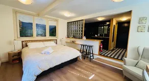 Leura's Magical Manderley - Image 2