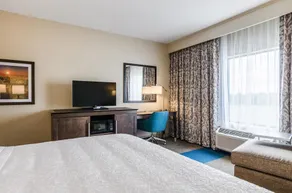 Hampton Inn Pratt - Image 5