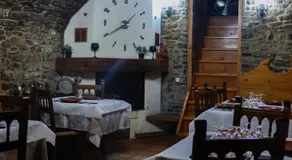 Las Bodegas De Claveria - Image 5