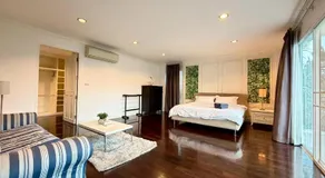 Pool Villa Ramkhamhaeng 9 - Image 2