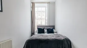 The Portland Apartment - Georgian Building with parking - Image 3