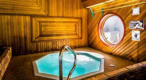 Rustlers Lodge - Image 4