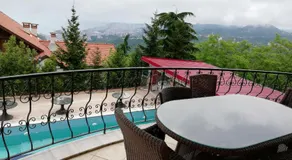 Trabzon manzaralı havuzlu villa - Image 3