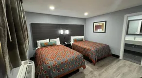 America's Value Inn - Image 4