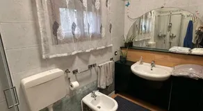 Lemon house - Image 2