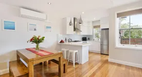 DUDL3C - Lovely Modern Coogee Apartment - Image 3