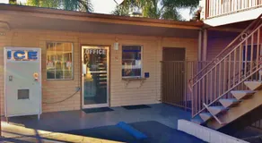 Downtown Motel 7 - Image 3