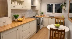 Sutton Cosy Rooms - Image 3