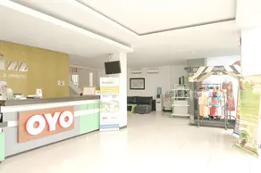 Ebizz Hotel - Image 4