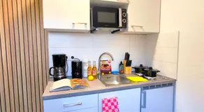 Schwert Appartment S21 Free Parking & Wifi - Image 5