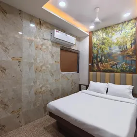 Hotel Sai Srushti Residency Dombivli - Image 2