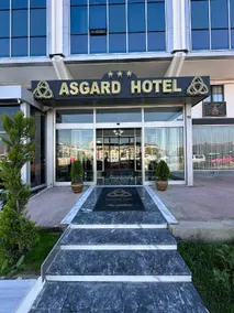 Asgard Hotel - Image 1