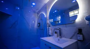 Beautiful Skyline Suite 30 minutes from Paris! - Image 5