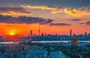 Atour Light Hotel Wuhan Jiangtan Jianghan Road Pedestrian Street - Image 3