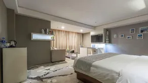 Chan Kong Hotel Guangzhou - Image 2