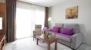 APARTAMENTOS MAR Y GOLF - Image 2