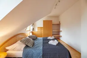 DAS BURGENNEST mit Sonnentherme-Bademantelgang & Garten, Smart-TV, Fast WIFI - Image 5