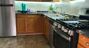3BR W/ BASEMENT HOME 'THE LION’S DEN' - Image 5