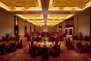 DoubleTree by Hilton Wuxi - Image 4
