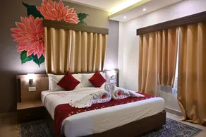 Hotel Wildberrys Suite - Image 2