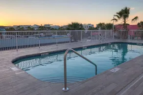 The Palms Oceanfront Hotel - Image 4