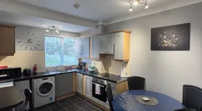 Modern Apartment good distance from Dublin City and Airport 4people - Image 3