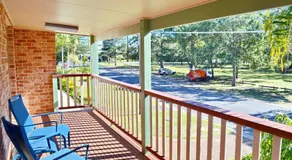 Parkview Lodge - Bring your own linen. - Image 1